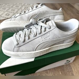 NEW Puma Suede Classic Light Ash Gray Shoes Sneakers Womens size 9.5